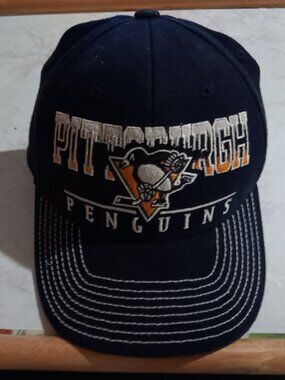 USED Pittsburgh Penguins USED NHL CCM L-XL Fitted Hat